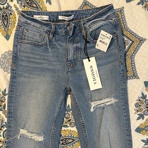 Vigoss Women's Light Blue Ripped Skinny Jeans